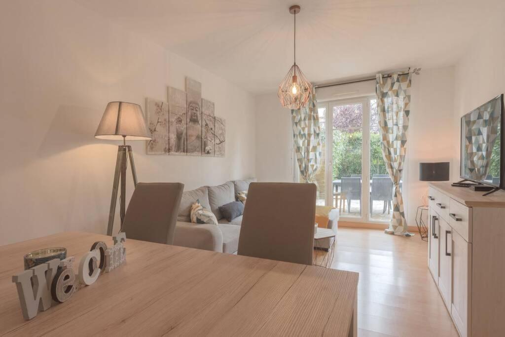 Garden Apartment Next To Disneyland Bussy-Saint-Georges Zewnętrze zdjęcie