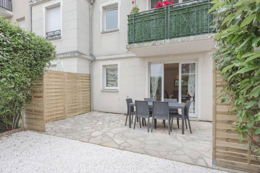 Garden Apartment Next To Disneyland Bussy-Saint-Georges Zewnętrze zdjęcie