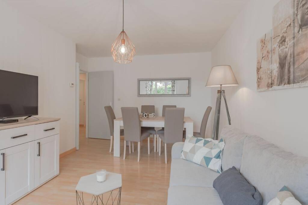 Garden Apartment Next To Disneyland Bussy-Saint-Georges Zewnętrze zdjęcie