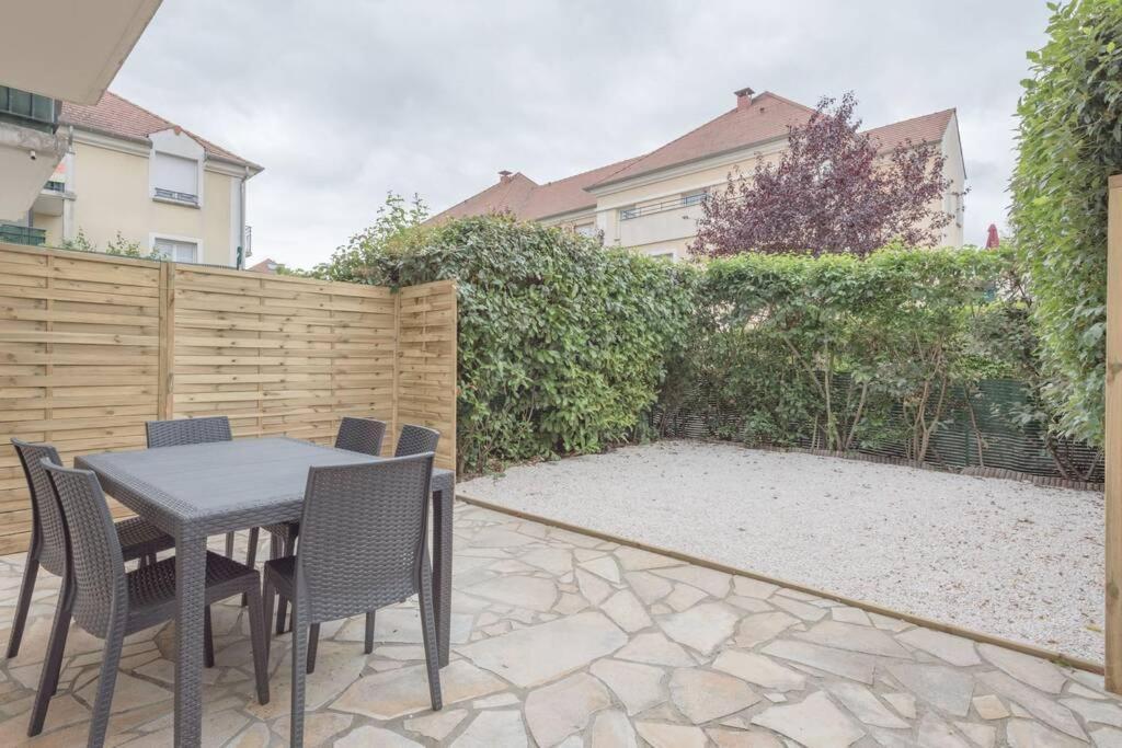 Garden Apartment Next To Disneyland Bussy-Saint-Georges Zewnętrze zdjęcie